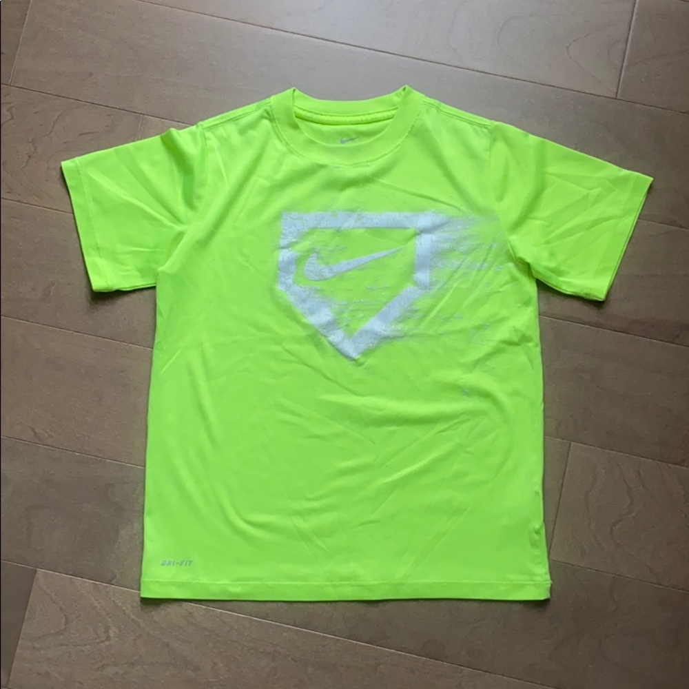 Boys Nike small baseball shirt